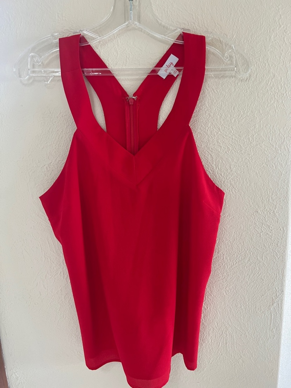 Pixley Red Sleeveless V-Neck Tank Top size Small